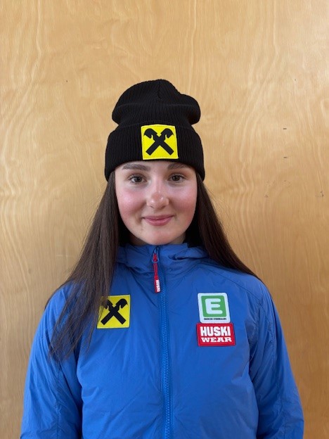 Widenschek Larissa